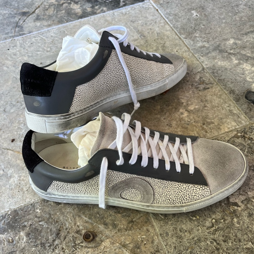 Oliver Cabell Low 1 Stingray